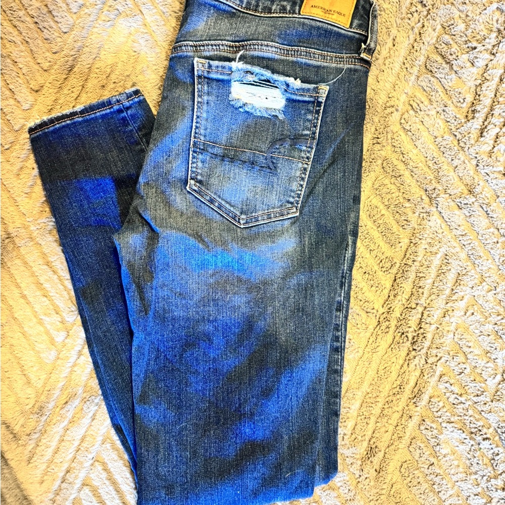 American Eagle Outfitters Distressed Blue Jeans